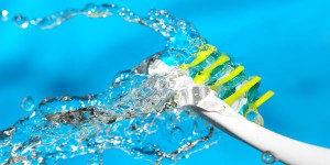 toothbrush in watersplash